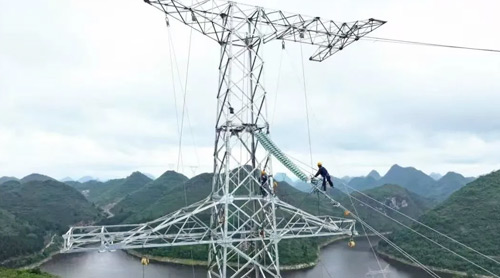 10天攻坚！黄百铁路贵州段500kV线路迁改圆满通电！