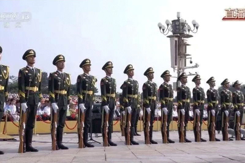 1756957852168275.gif 03.gif